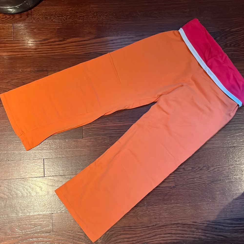 OLD SCHOOL CAPRIS - classic & in style now! excellent condition